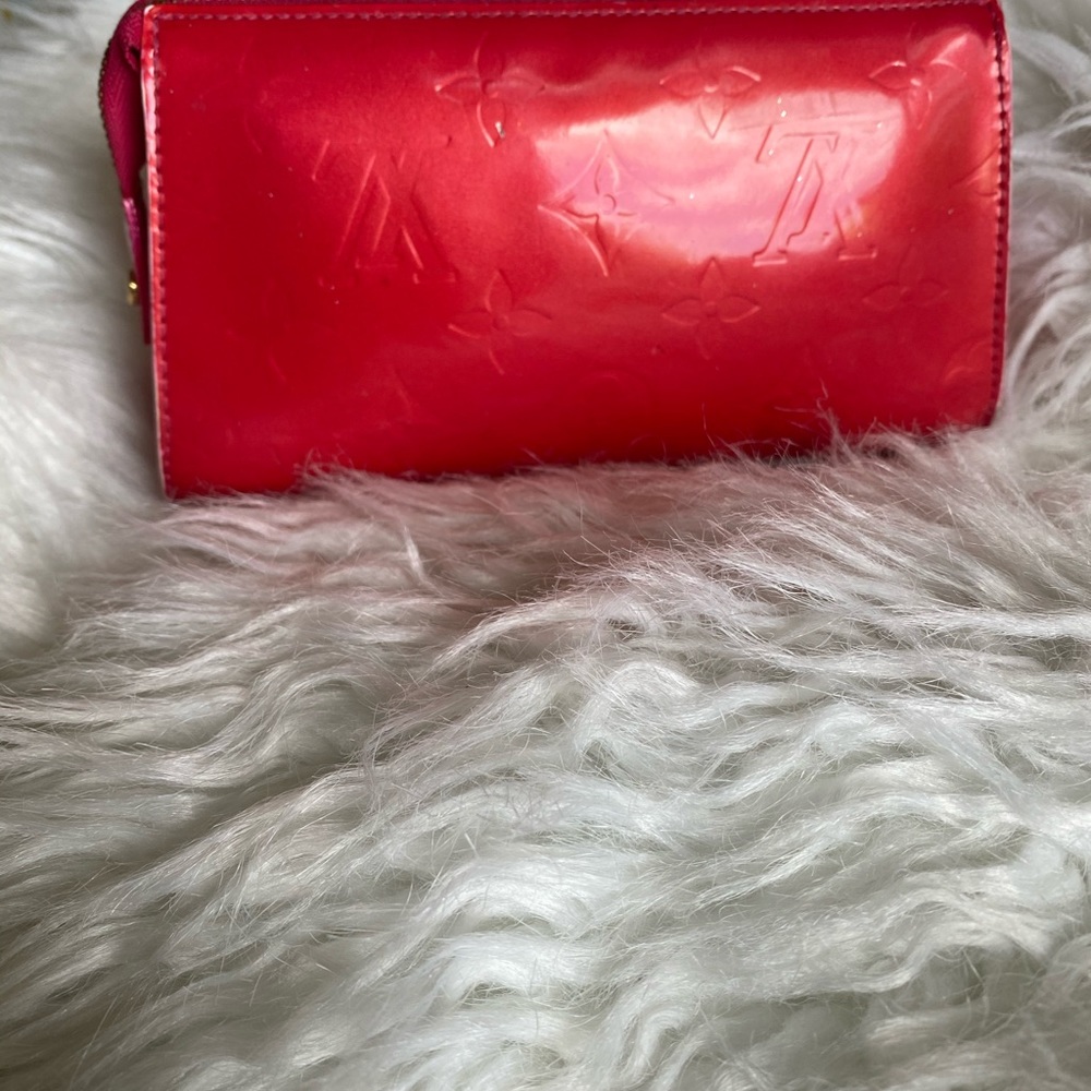 Louis Vuitton Indian Rose Vernis Small Makeup bag - Picture 2 of 6